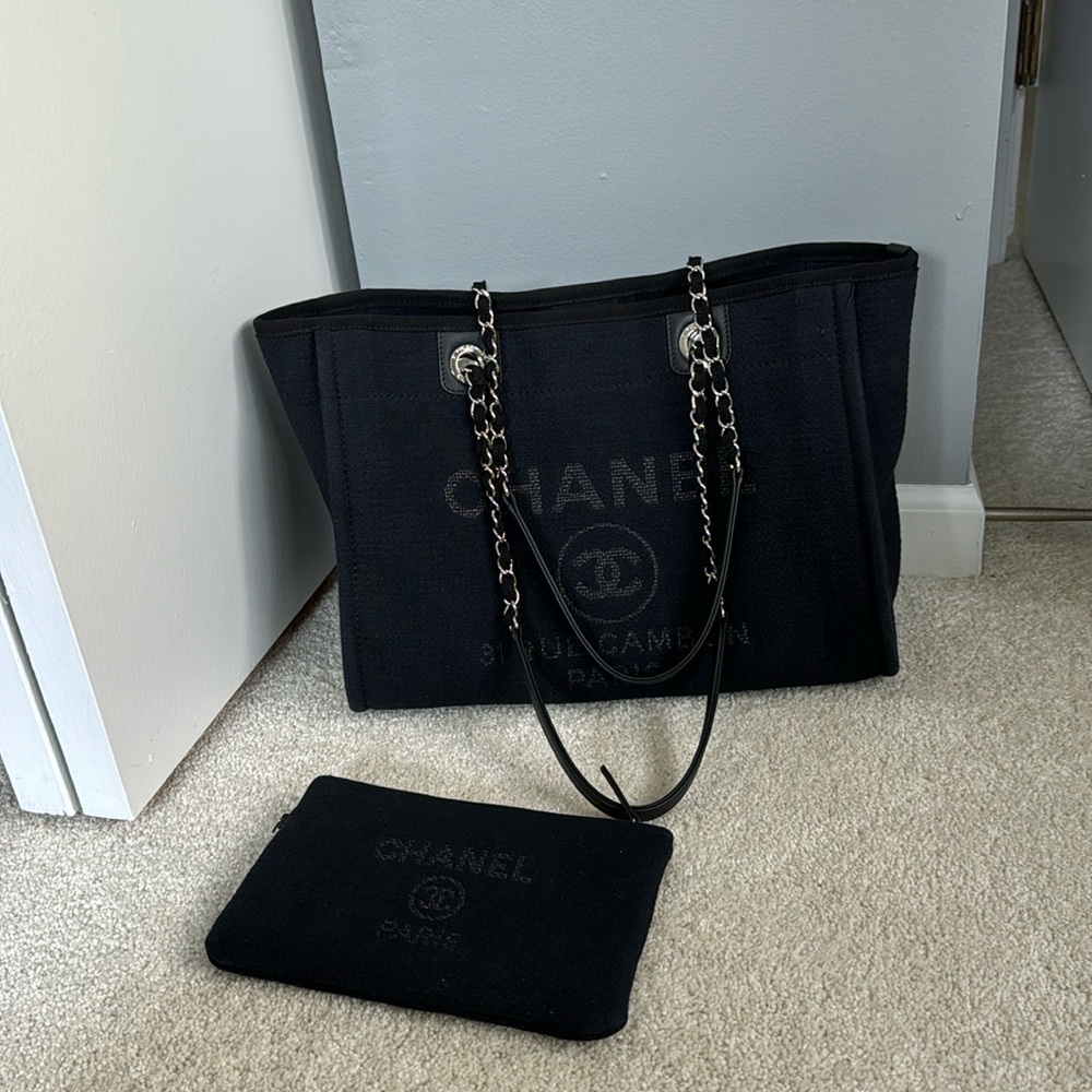 Chanel Deauville Small